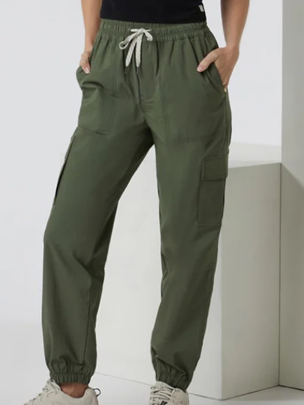 Vuori Birch Cargo Jogger, Army Green, Women's Large